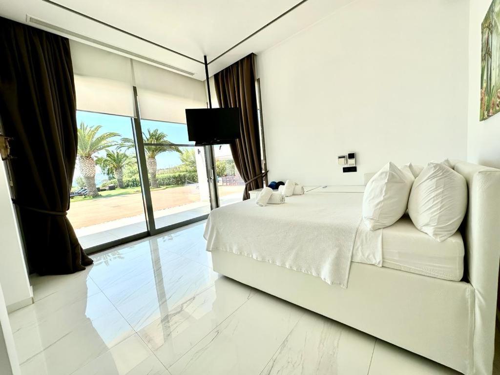 Leblanc Luxurious Beachfront Villa, Gcollectiongr Ermioni Exterior foto